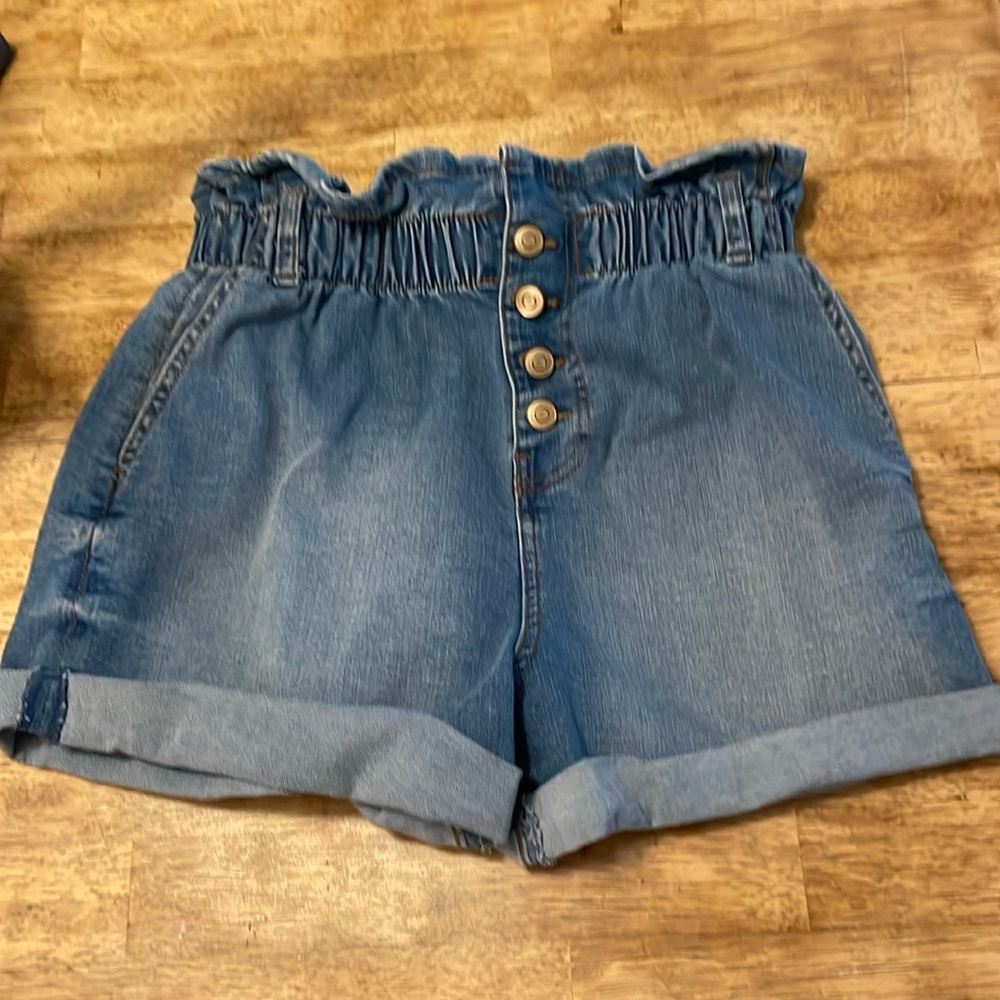 Women’s high waisted. Size M. Worn once. Smoke free home.